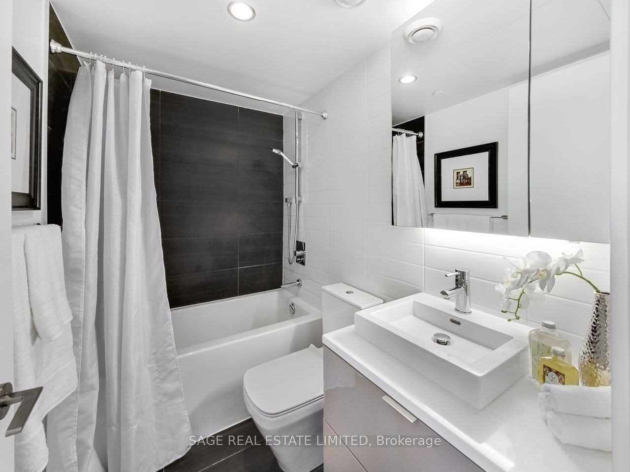 Photo 6 of Unit 1205, 170 Bayview Avenue, Toronto, Waterfront Communities — HOMEH