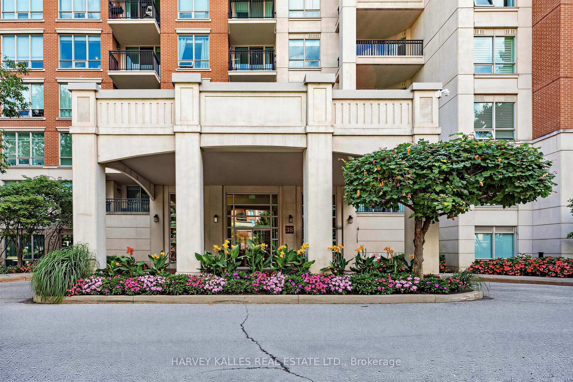 Photo 2 of Unit 317, 38 William Carson Crescent, North York, St. Andrew-Windfields — HOMEH