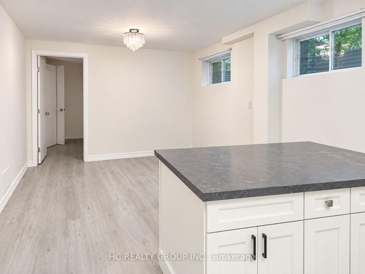 Photo 3 of Unit Bsmt, 156 Major Buttons Drive, Markham, Sherwood-Amberglen — HOMEH
