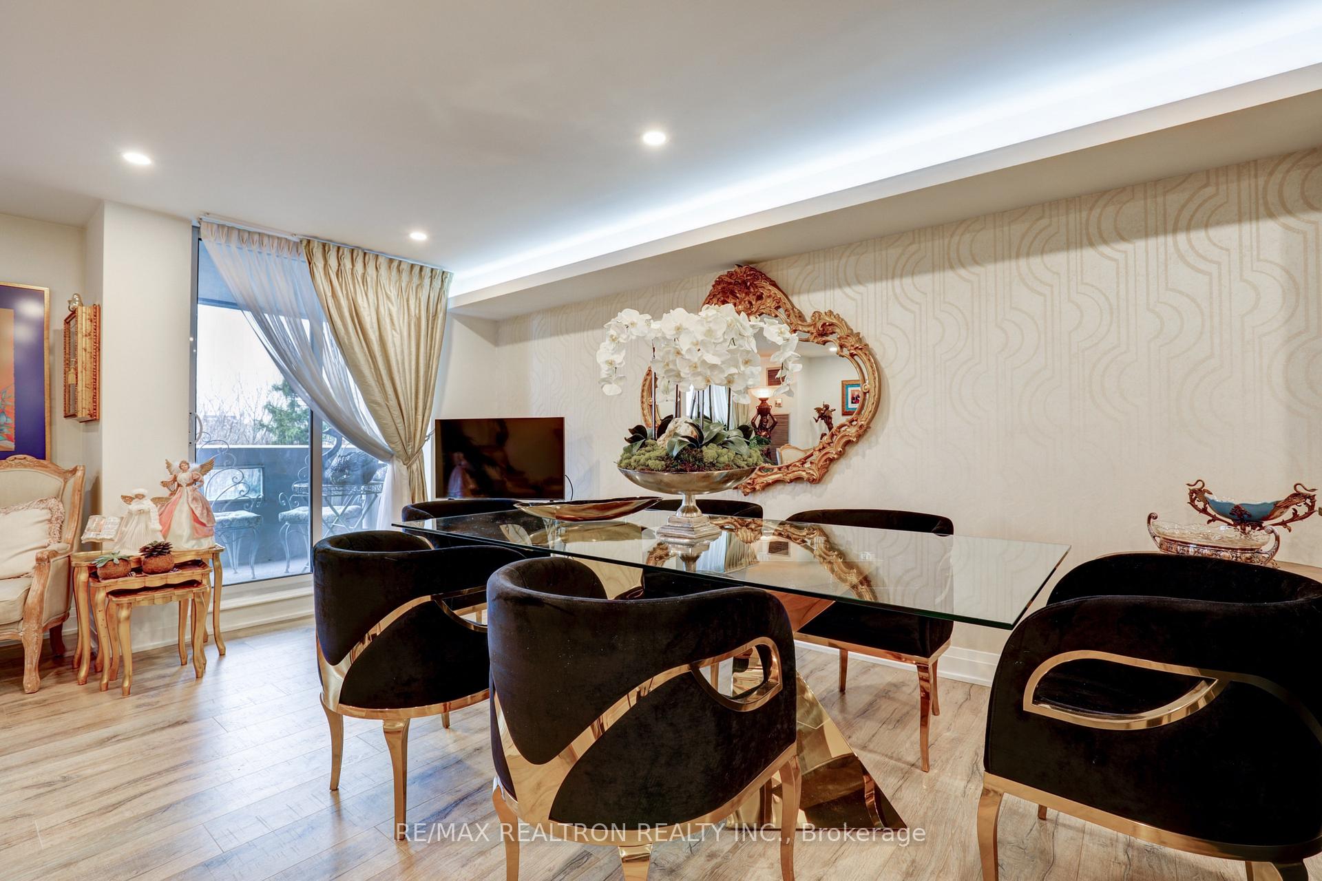 Photo 10 of Unit 709, 60 Inverlochy Boulevard, Markham, Royal Orchard — HOMEH