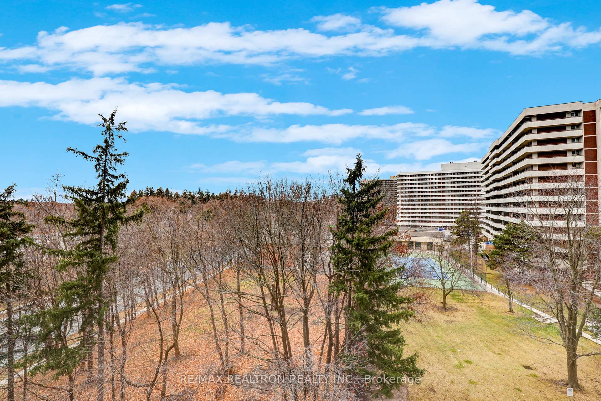 Photo 24 of Unit 709, 60 Inverlochy Boulevard, Markham, Royal Orchard — HOMEH