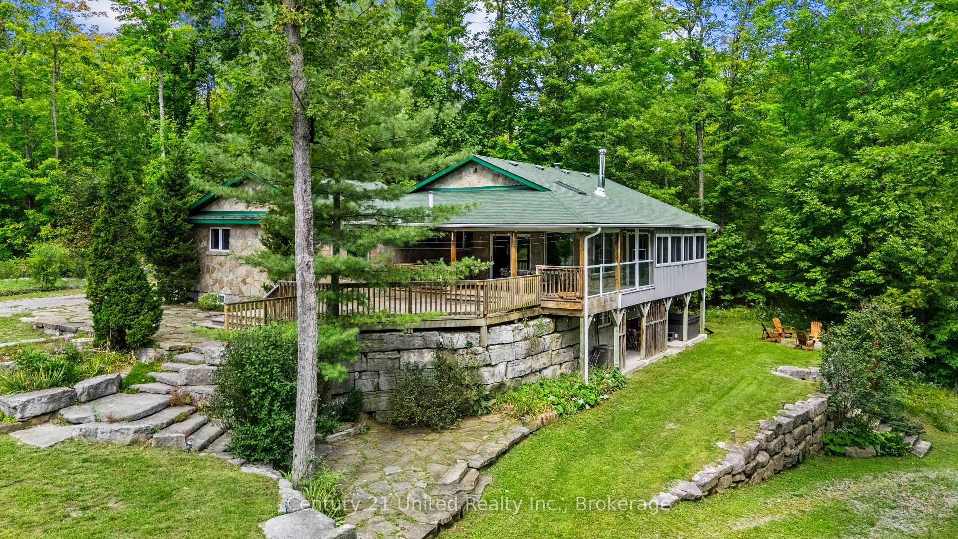 Photo of 79 Oakridge Road