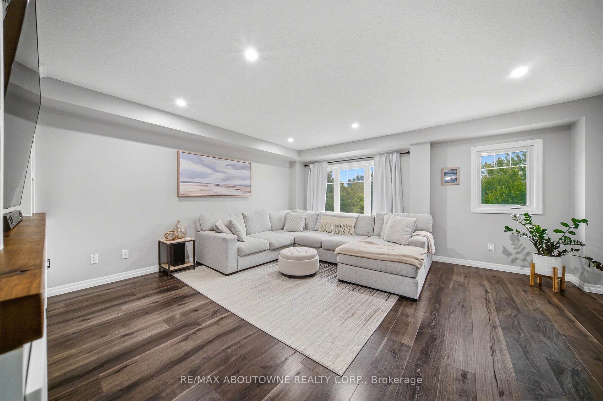 Photo 6 of Unit 38, 750 Lawrence Street, Cambridge, Preston Centre — HOMEH