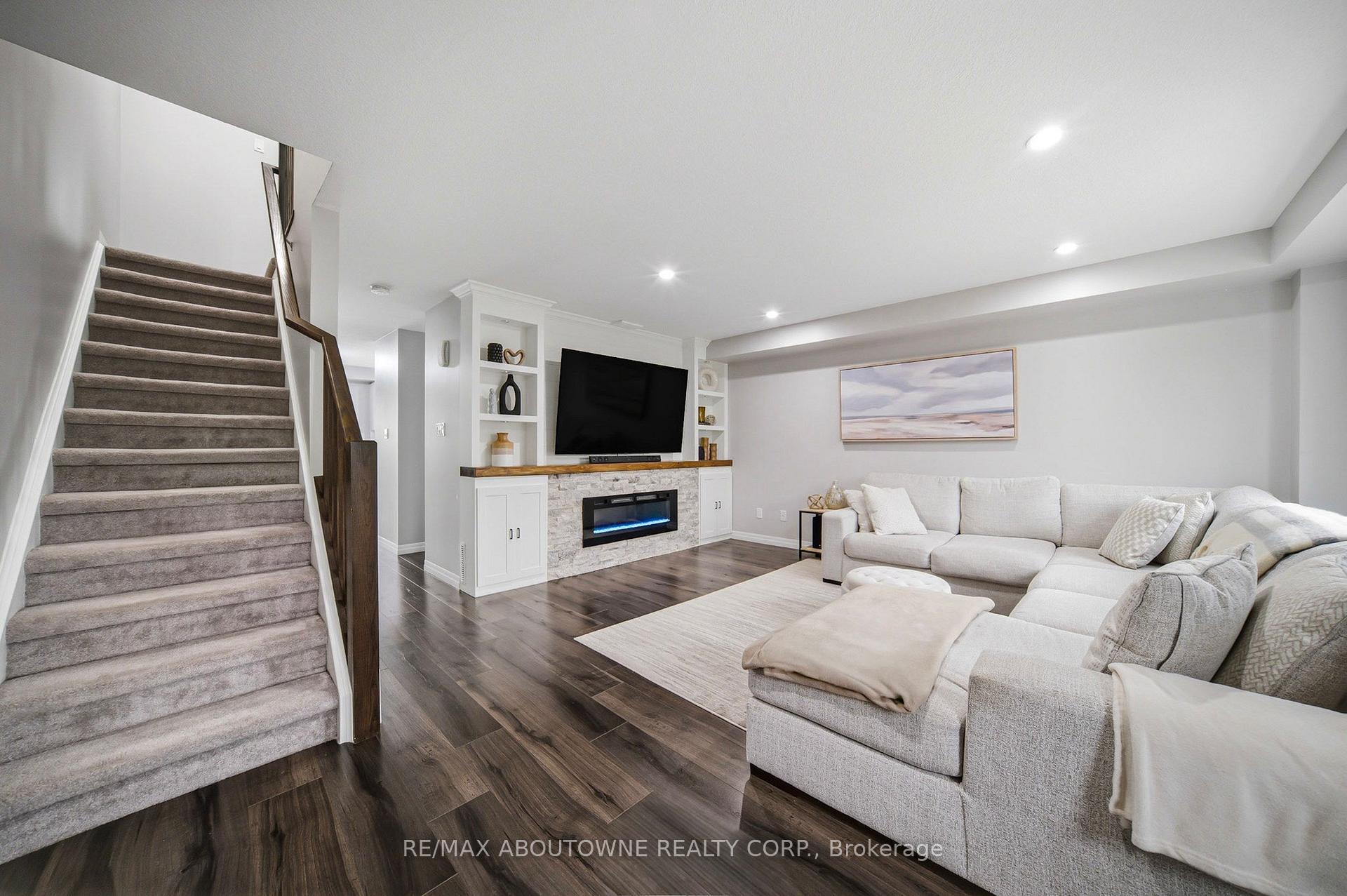 Photo 10 of Unit 38, 750 Lawrence Street, Cambridge, Preston Centre — HOMEH