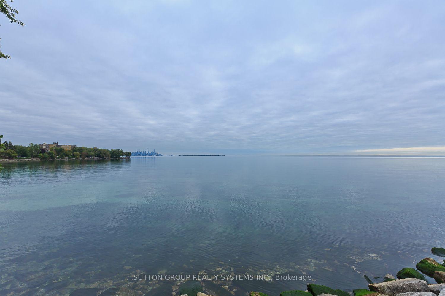 Photo 36 of 14 Lake Shore Drive, Etobicoke, New Toronto — HOMEH