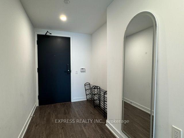 Photo of Unit 2616, 88 Queen Street E
