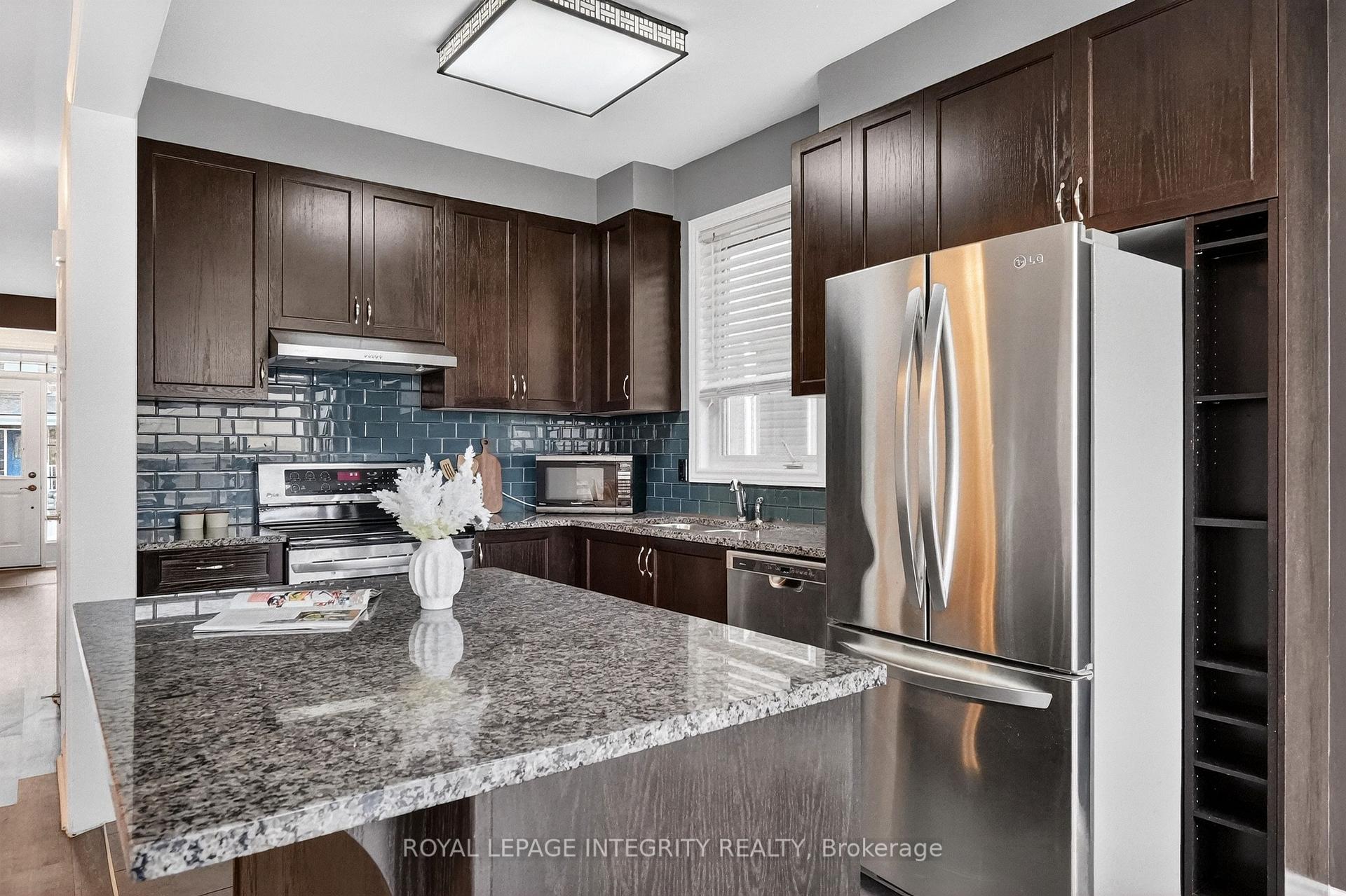 Photo 9 of 351 Gallantry Way, Ottawa, Stittsville (North) — HOMEH