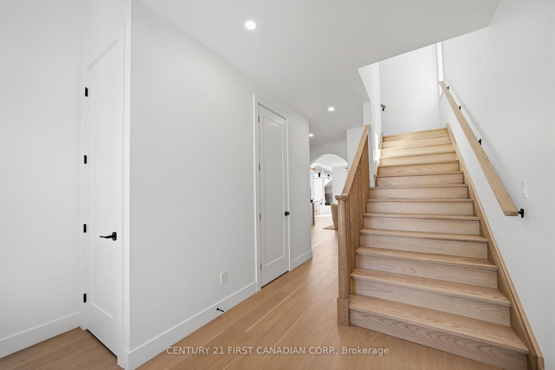 Photo 5 of 95 Sheldabren Street, North Middlesex, Ailsa Craig — HOMEH