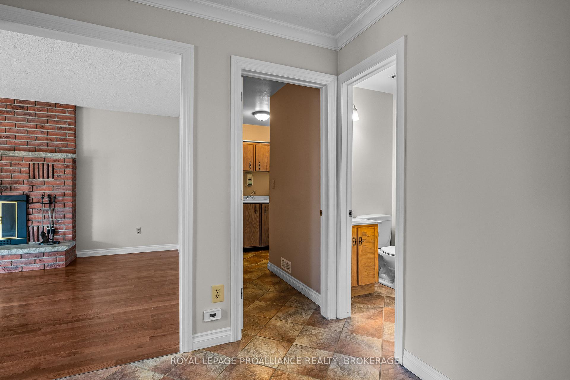 Photo 6 of 981 Edinborough Crescent, Kingston, North of Taylor-Kidd Blvd — HOMEH