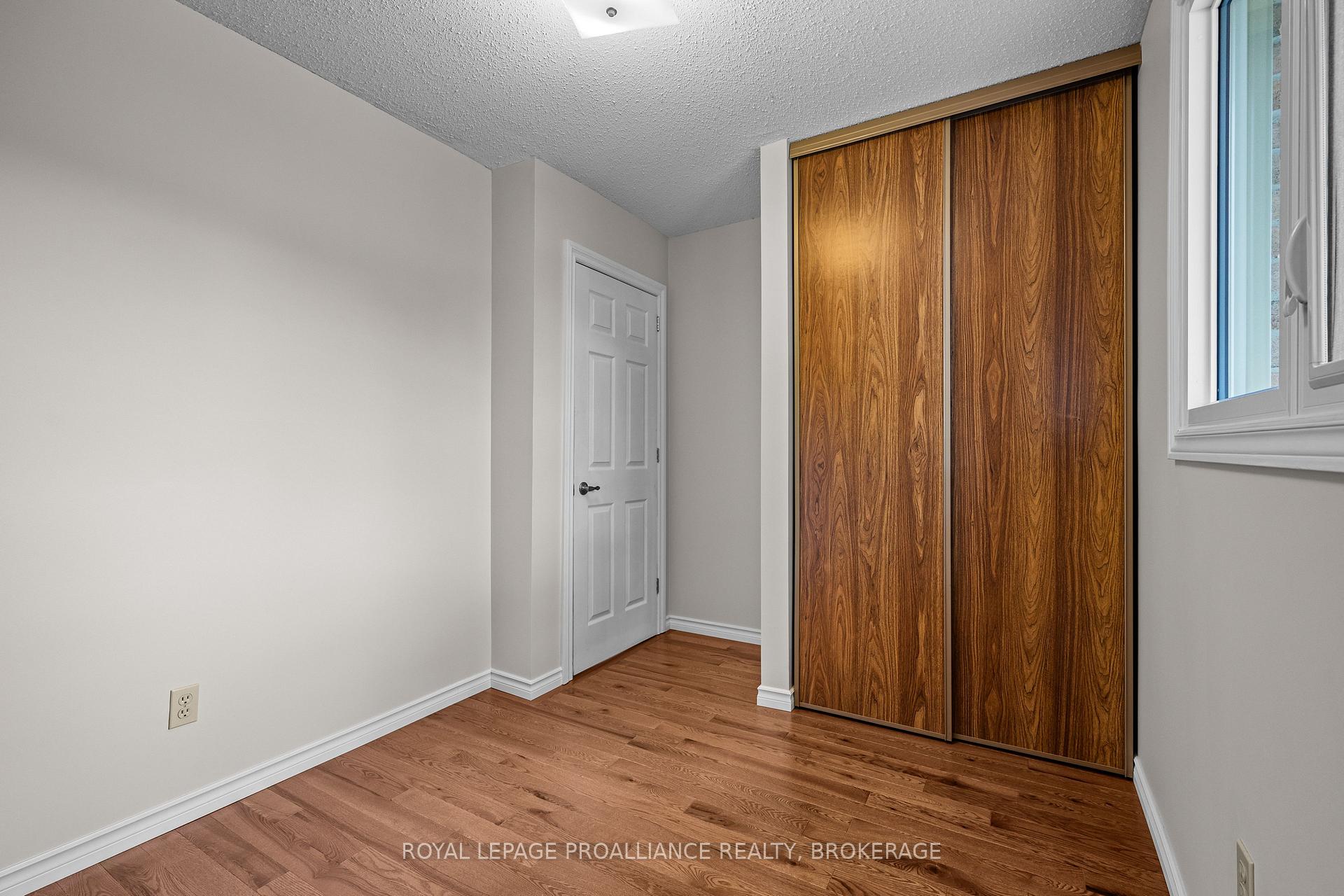 Photo 22 of 981 Edinborough Crescent, Kingston, North of Taylor-Kidd Blvd — HOMEH