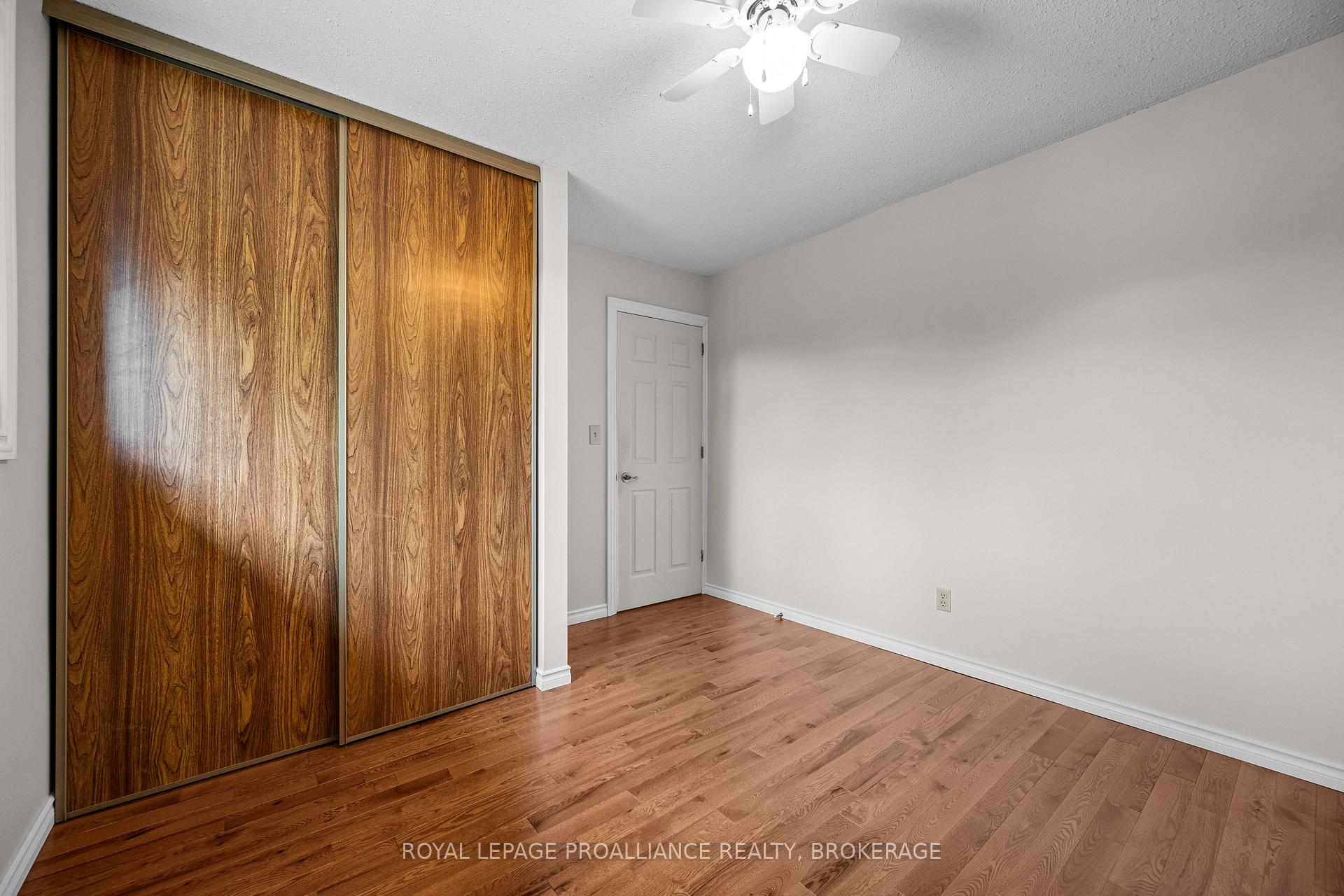Photo 24 of 981 Edinborough Crescent, Kingston, North of Taylor-Kidd Blvd — HOMEH