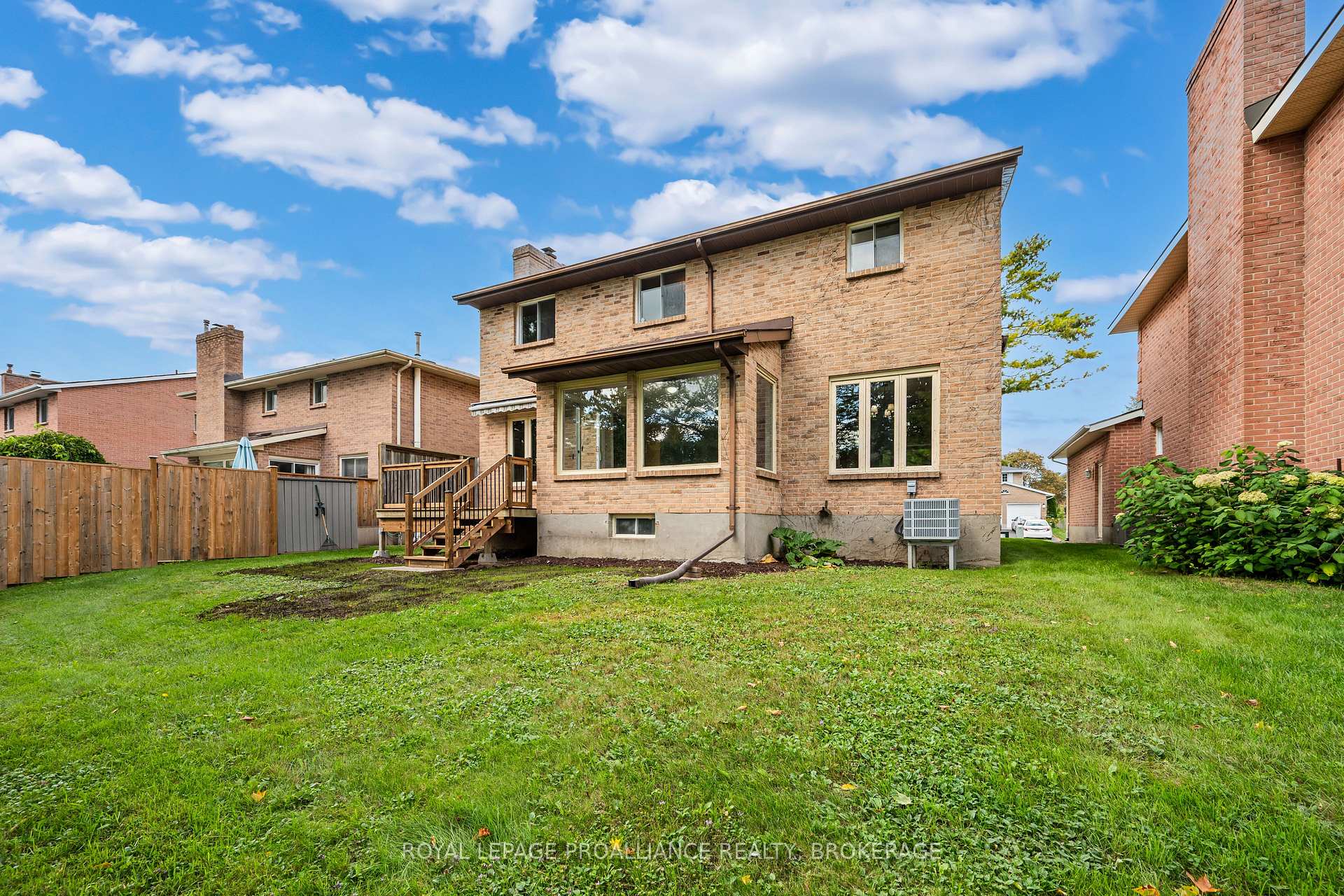 Photo 41 of 981 Edinborough Crescent, Kingston, North of Taylor-Kidd Blvd — HOMEH
