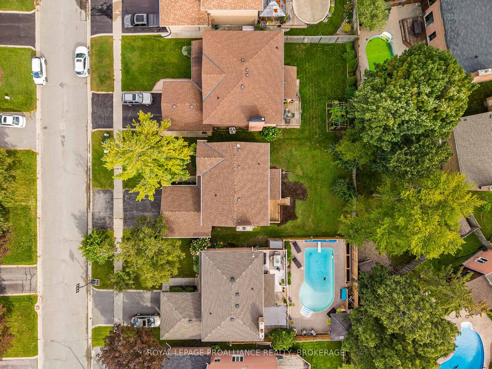 Photo 44 of 981 Edinborough Crescent, Kingston, North of Taylor-Kidd Blvd — HOMEH