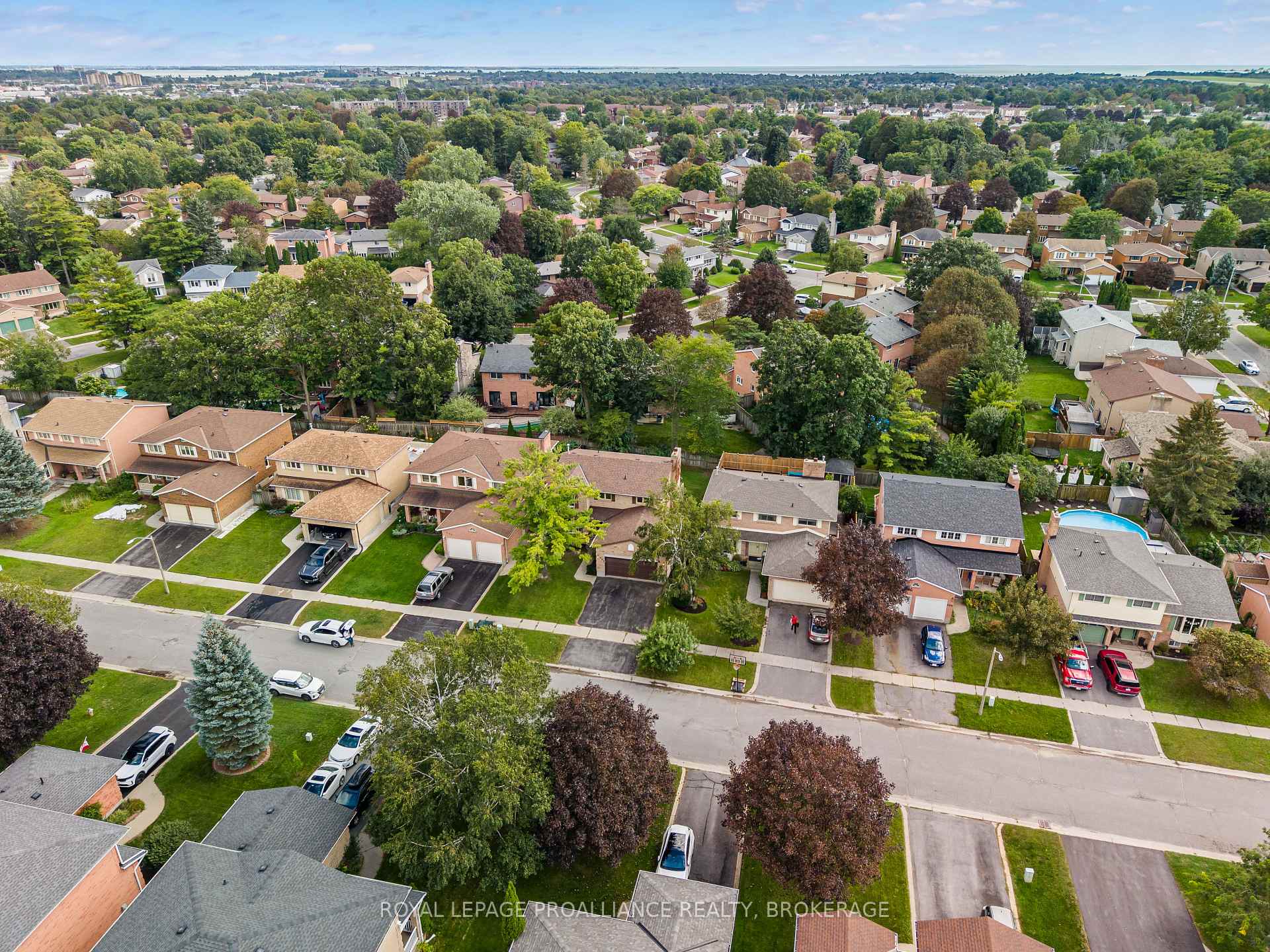 Photo 45 of 981 Edinborough Crescent, Kingston, North of Taylor-Kidd Blvd — HOMEH