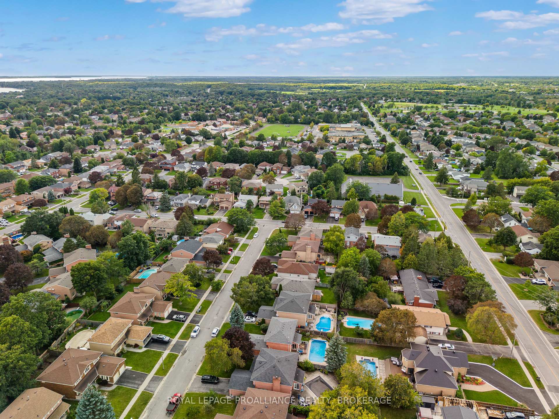 Photo 46 of 981 Edinborough Crescent, Kingston, North of Taylor-Kidd Blvd — HOMEH