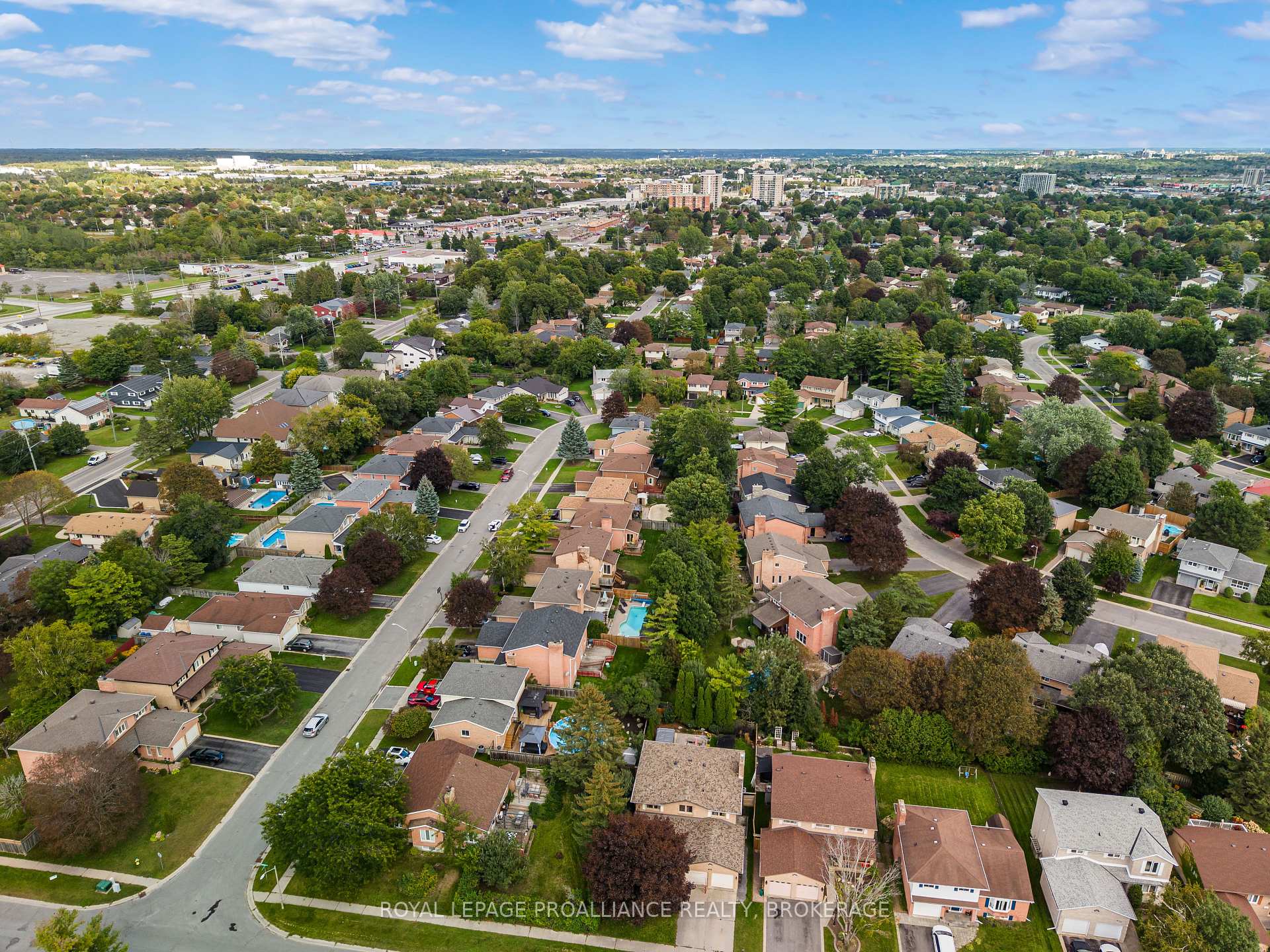 Photo 48 of 981 Edinborough Crescent, Kingston, North of Taylor-Kidd Blvd — HOMEH
