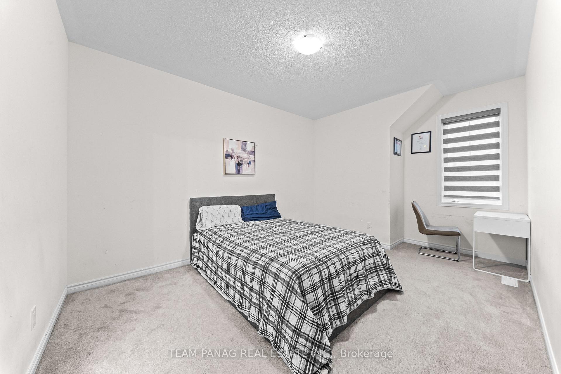 Photo 38 of 43 Rainbrook Close, Brampton, Sandringham-Wellington — HOMEH