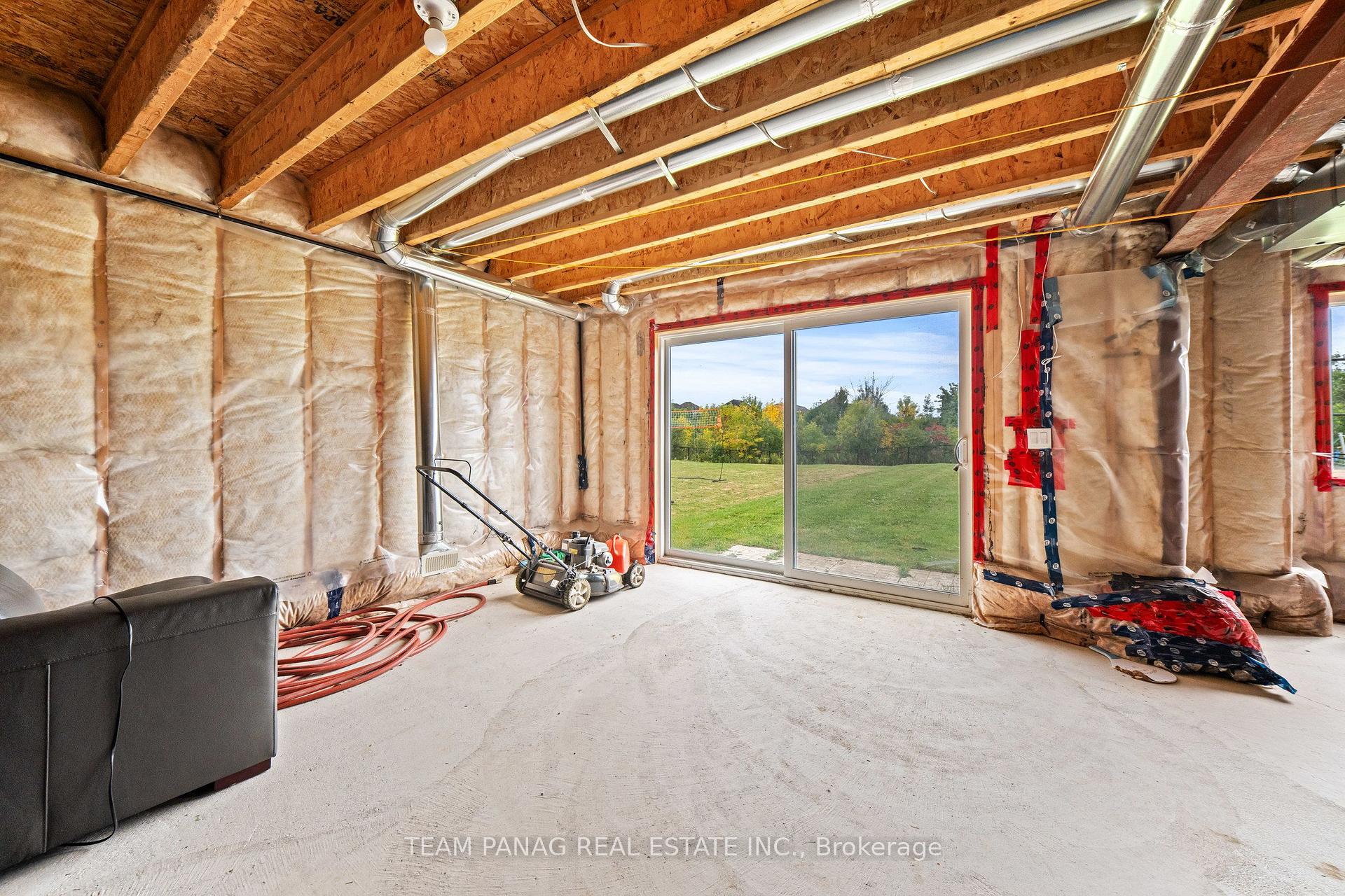 Photo 47 of 43 Rainbrook Close, Brampton, Sandringham-Wellington — HOMEH