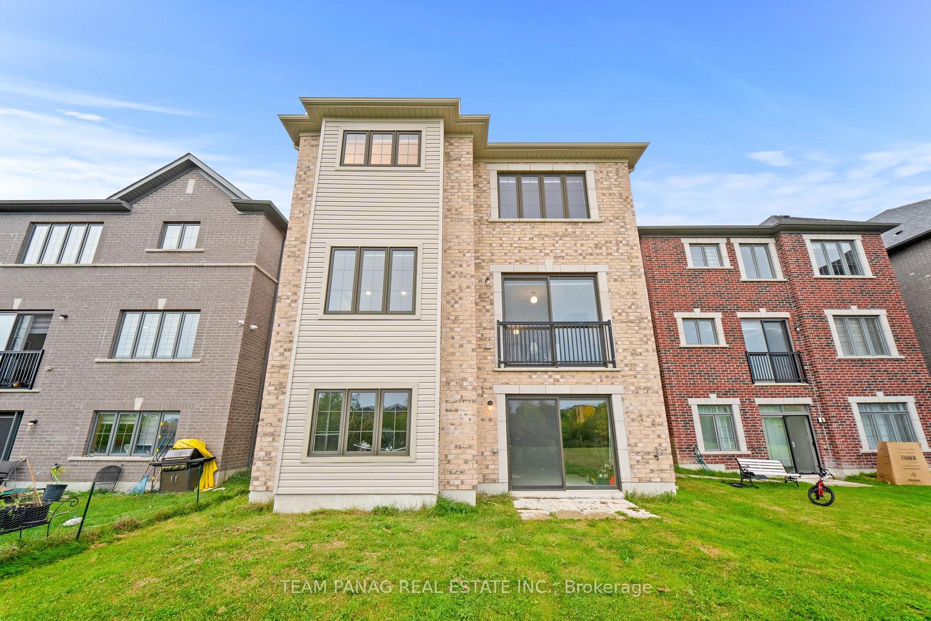Photo 50 of 43 Rainbrook Close, Brampton, Sandringham-Wellington — HOMEH
