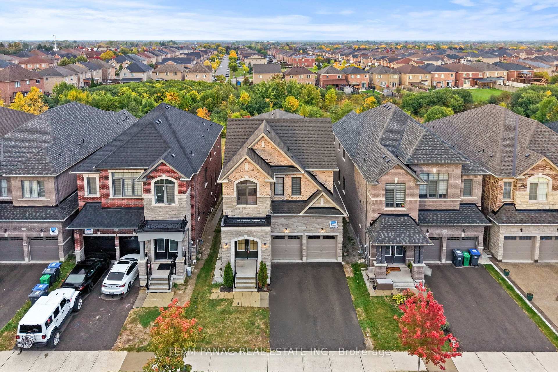Photo 4 of 43 Rainbrook Close, Brampton, Sandringham-Wellington — HOMEH