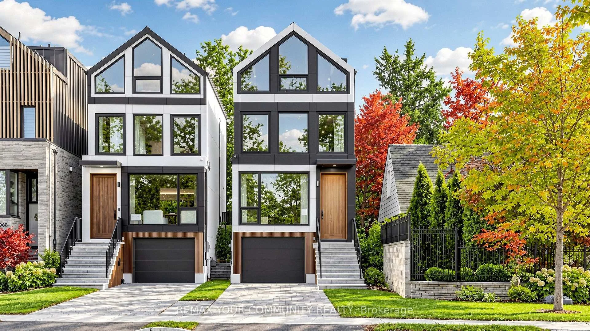 Front of 2970B Bayview Avenue