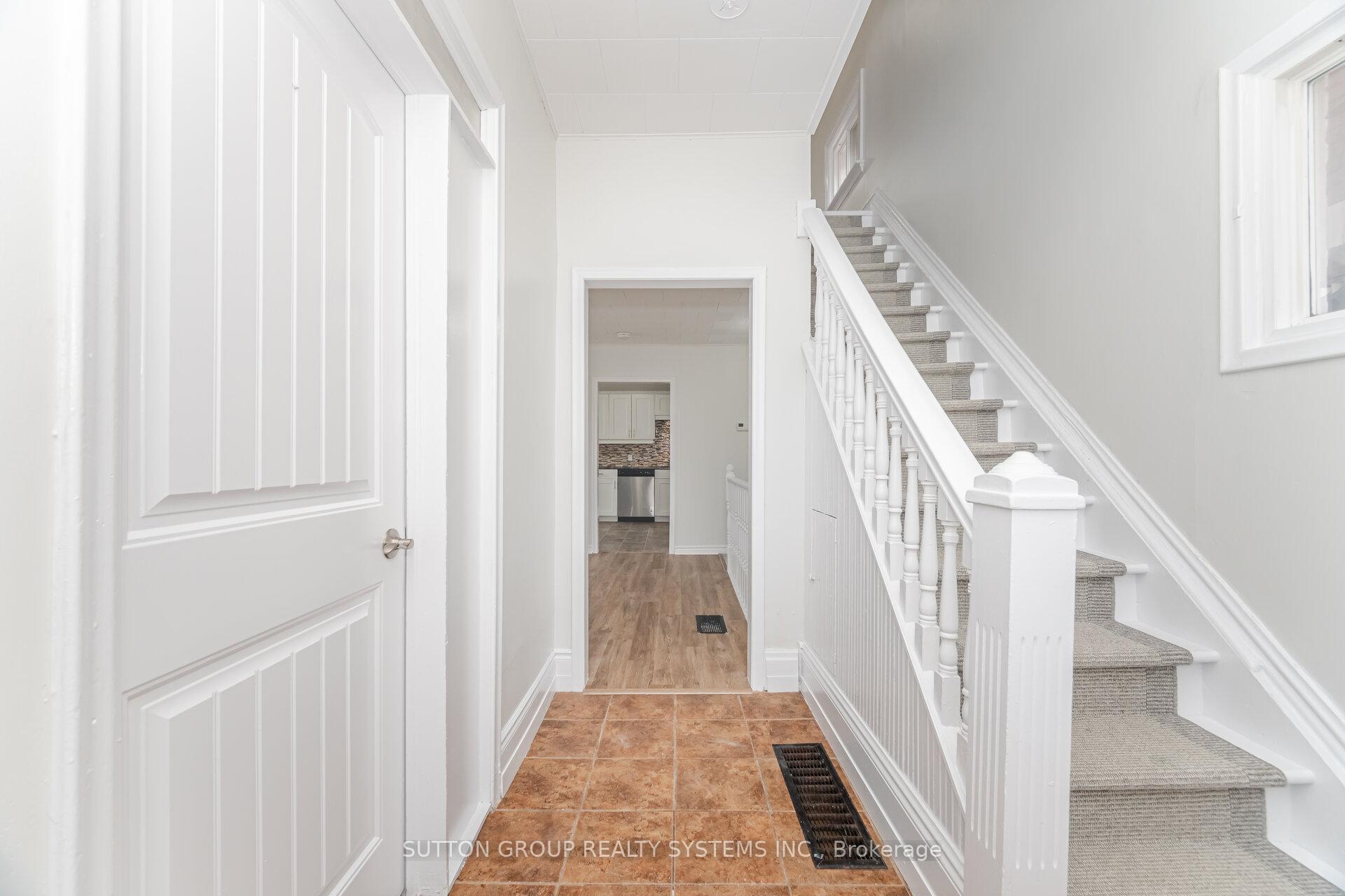 Photo 5 of 299 Park Avenue, Brantford, East Ward — HOMEH