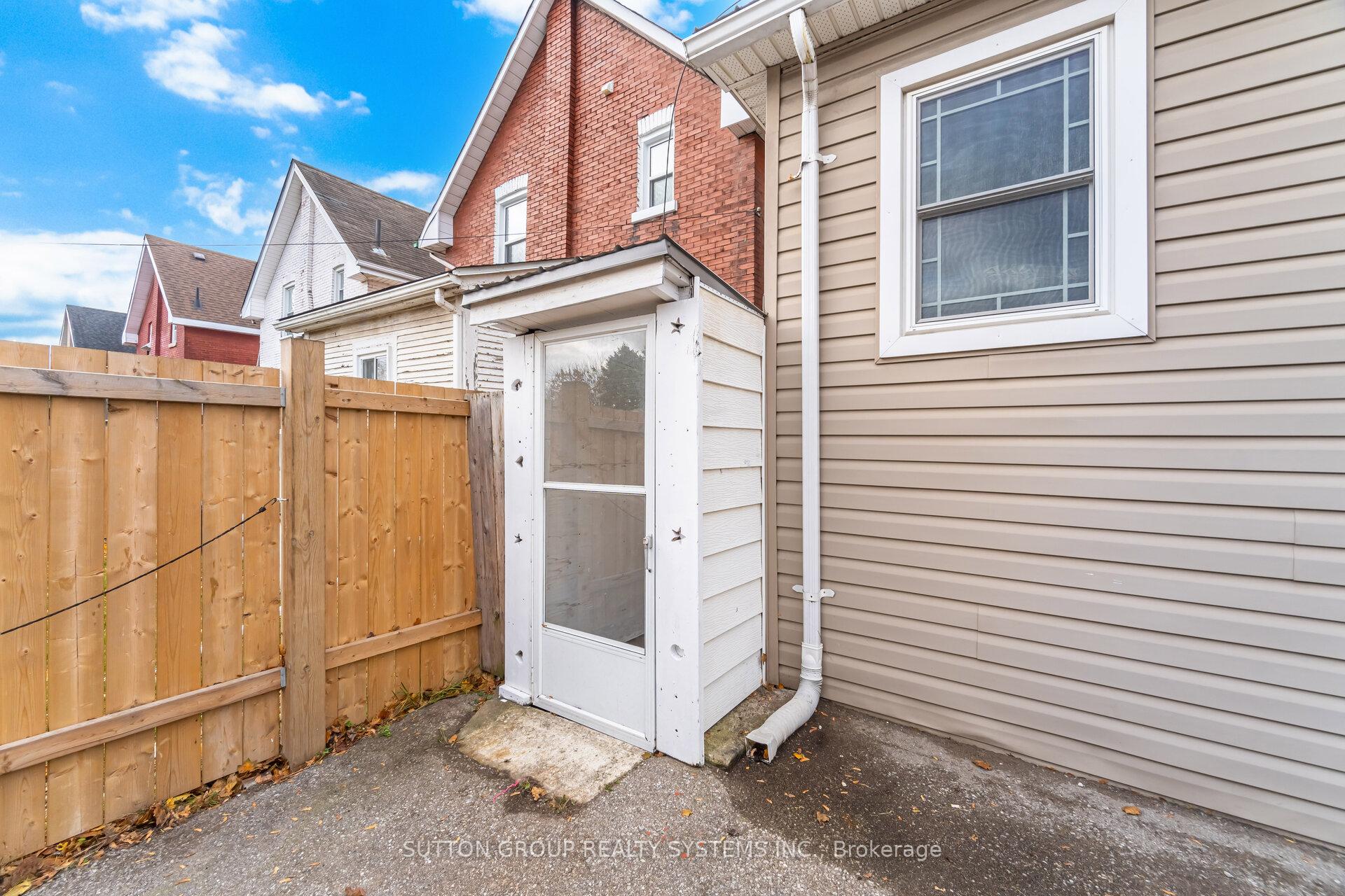 Photo 28 of 299 Park Avenue, Brantford, East Ward — HOMEH