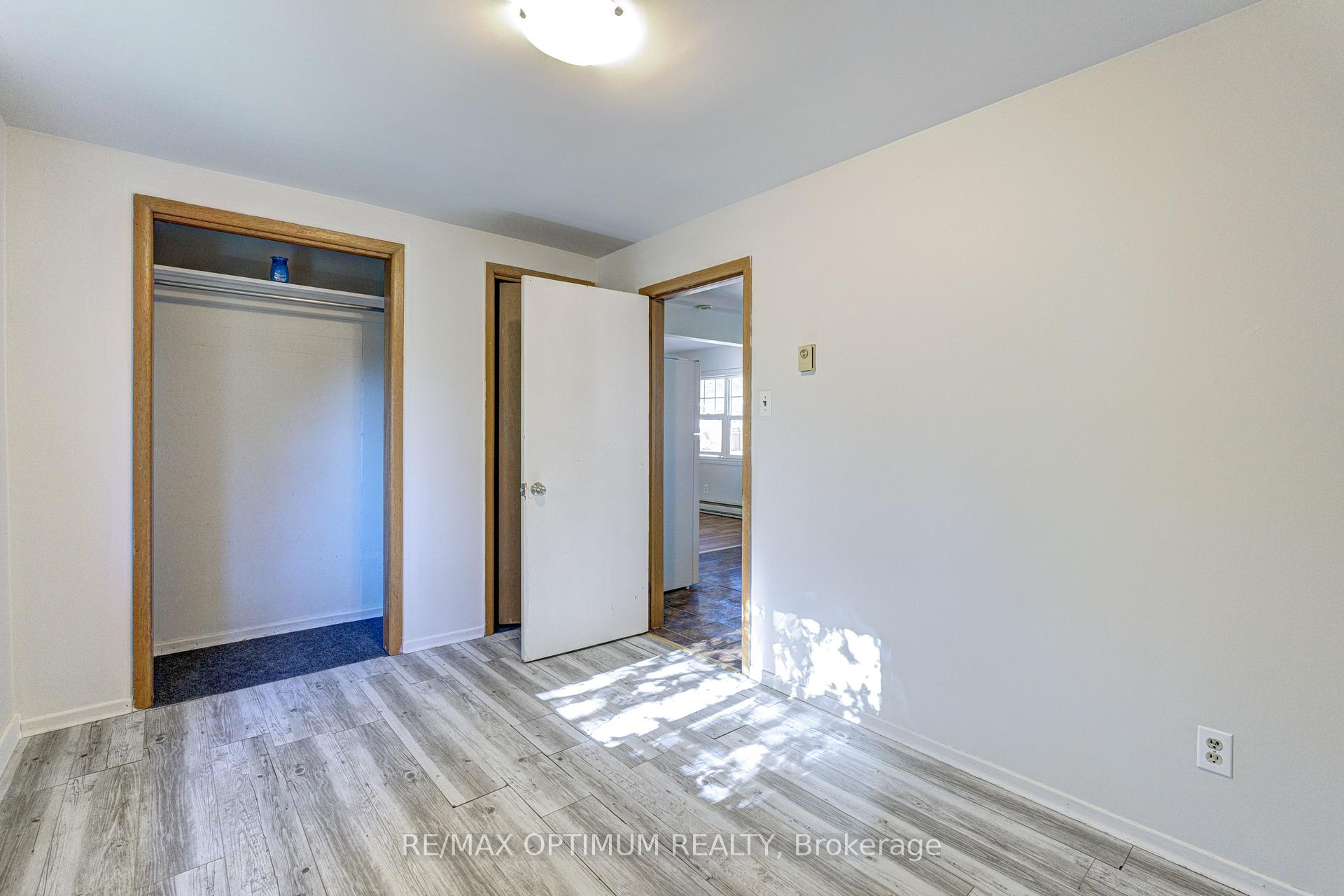 Photo 36 of 916 Queenston Road, Cambridge, Preston South — HOMEH