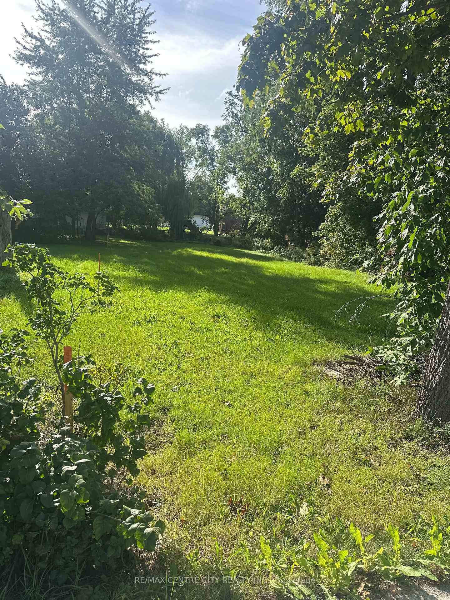 Photo 8 of 191 Appin Road, Southwest Middlesex, Glencoe — HOMEH