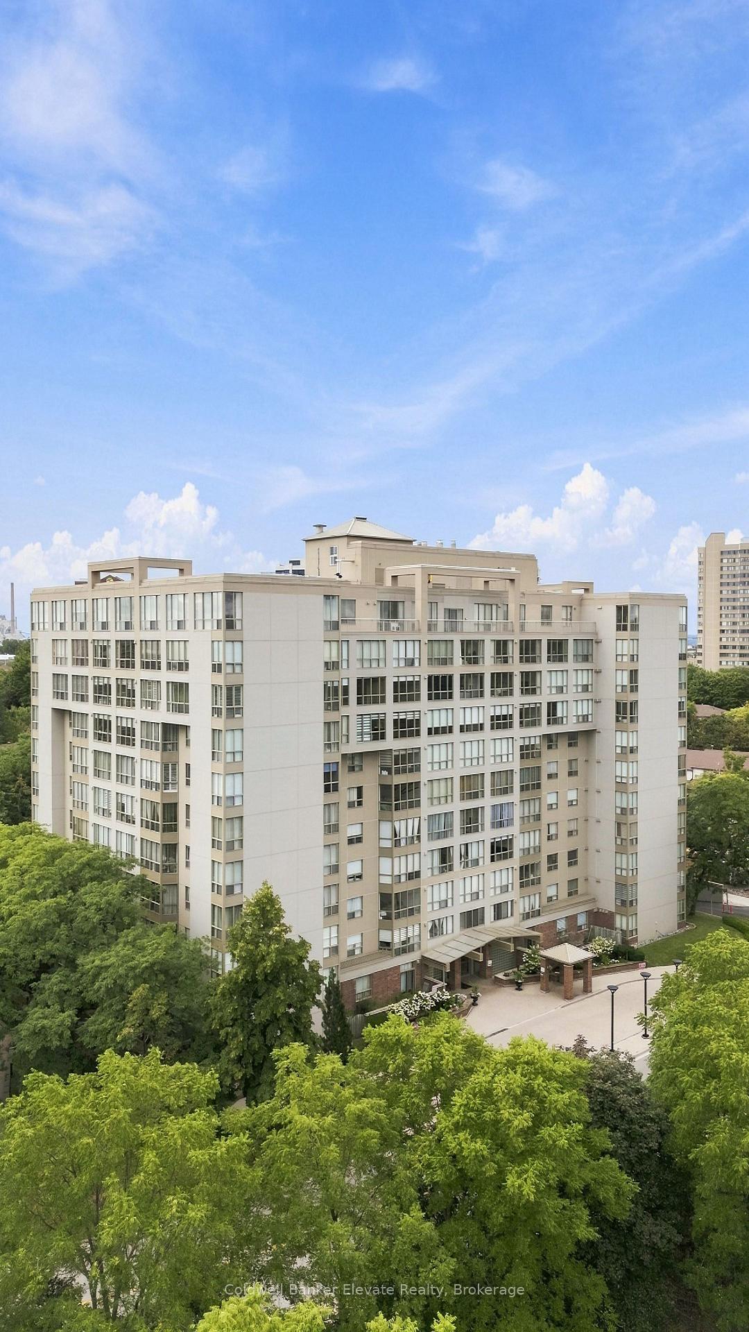 Photo 2 of Unit 312, 1110 Walden Circle, Mississauga, Clarkson — HOMEH