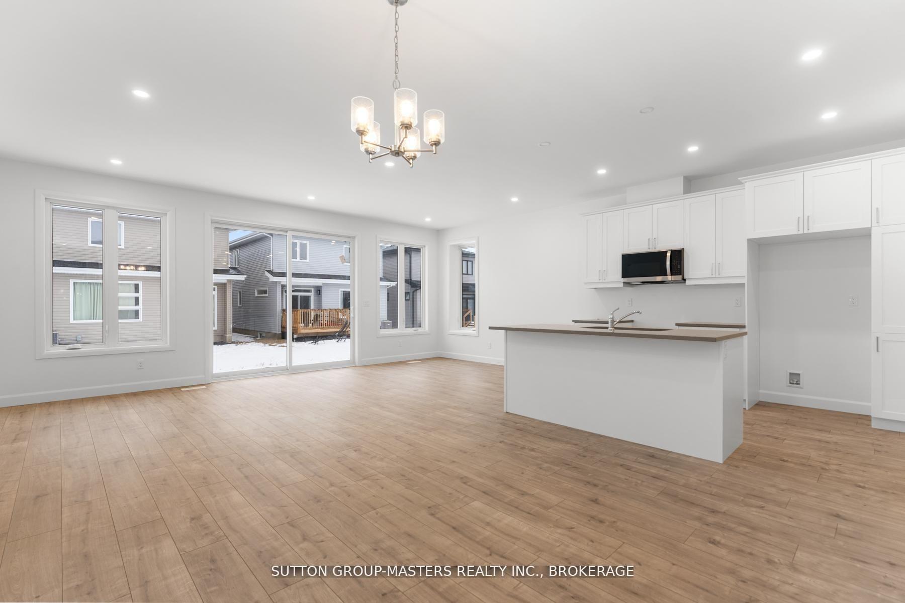 Photo 6 of 216 Superior Drive, Loyalist, Amherstview — HOMEH