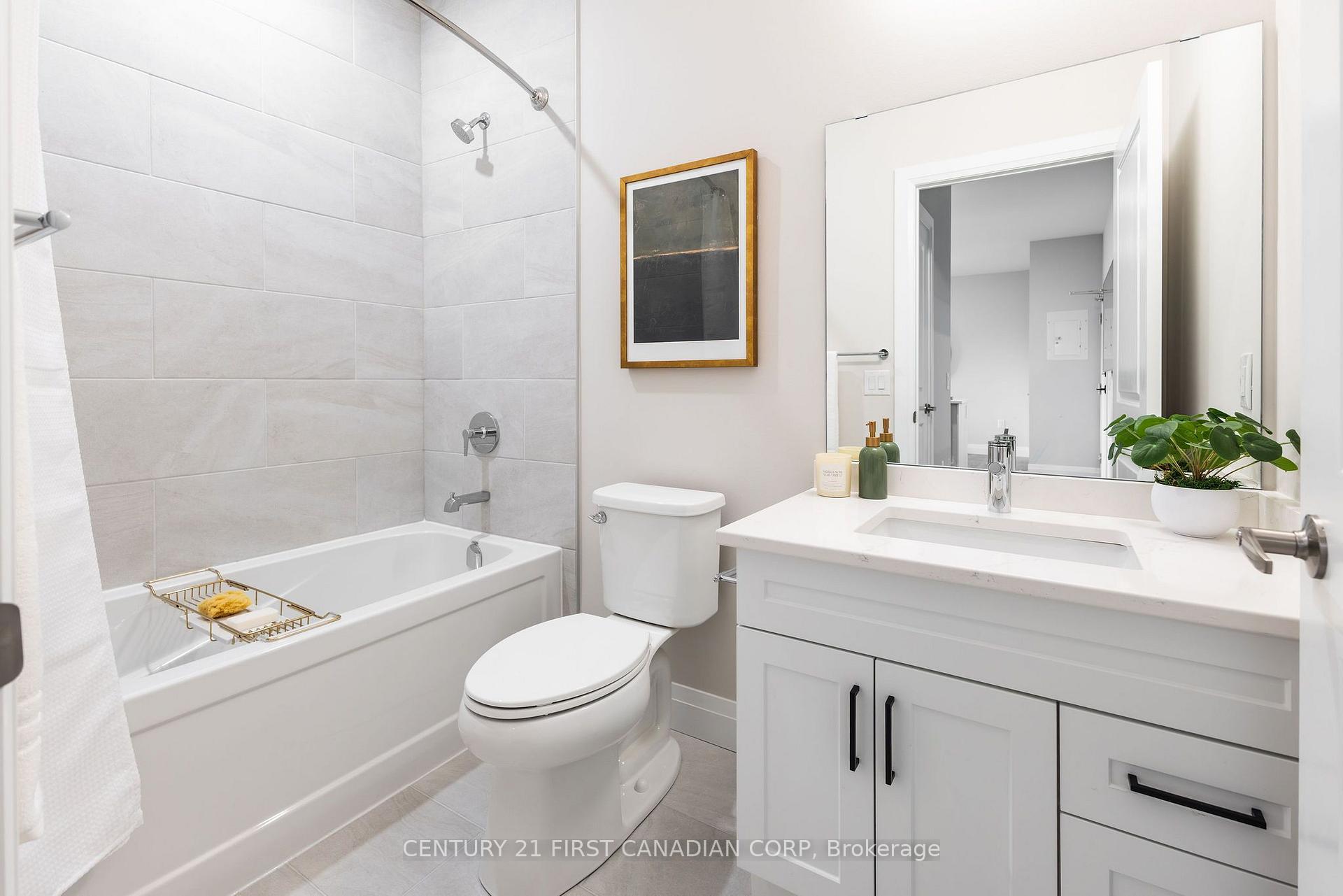 Photo 9 of Unit 419, 230 North Centre Road, London, North B — HOMEH