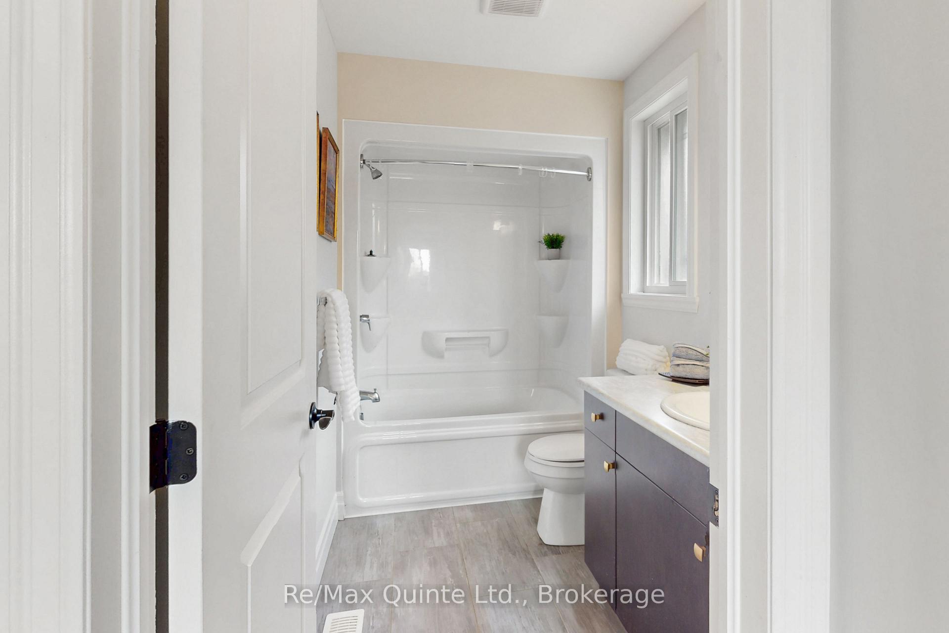 Photo 30 of 57 Hillside Meadow Drive, Quinte West, Murray Ward — HOMEH