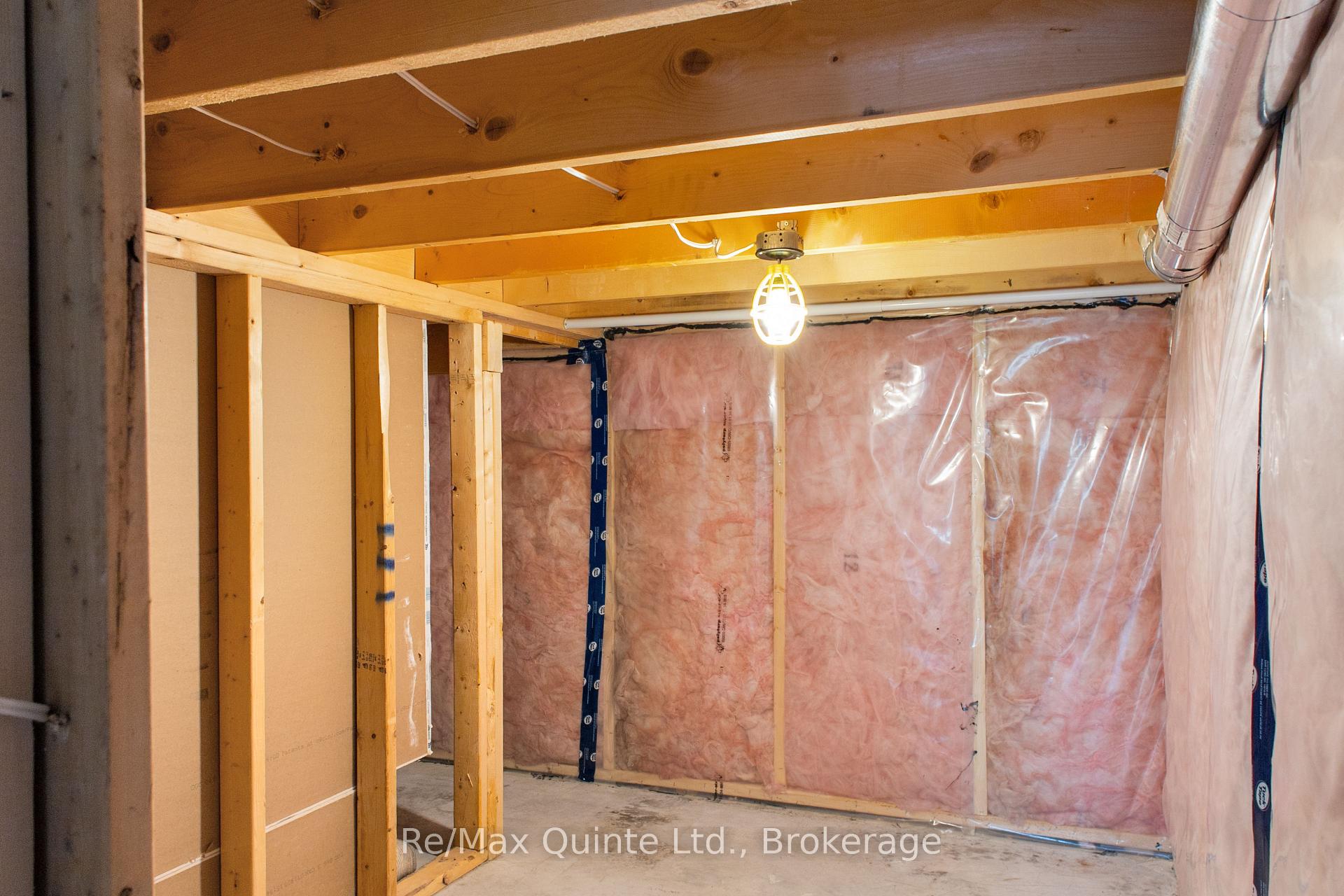 Photo 40 of 57 Hillside Meadow Drive, Quinte West, Murray Ward — HOMEH