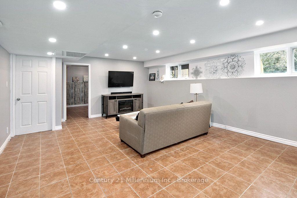 Photo 39 of 46 Donald Avenue, Clearview, Nottawa — HOMEH