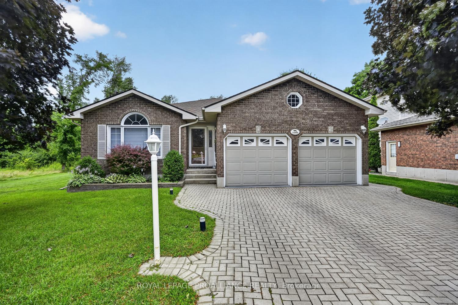 Photo of 1099 Bridlewood Drive