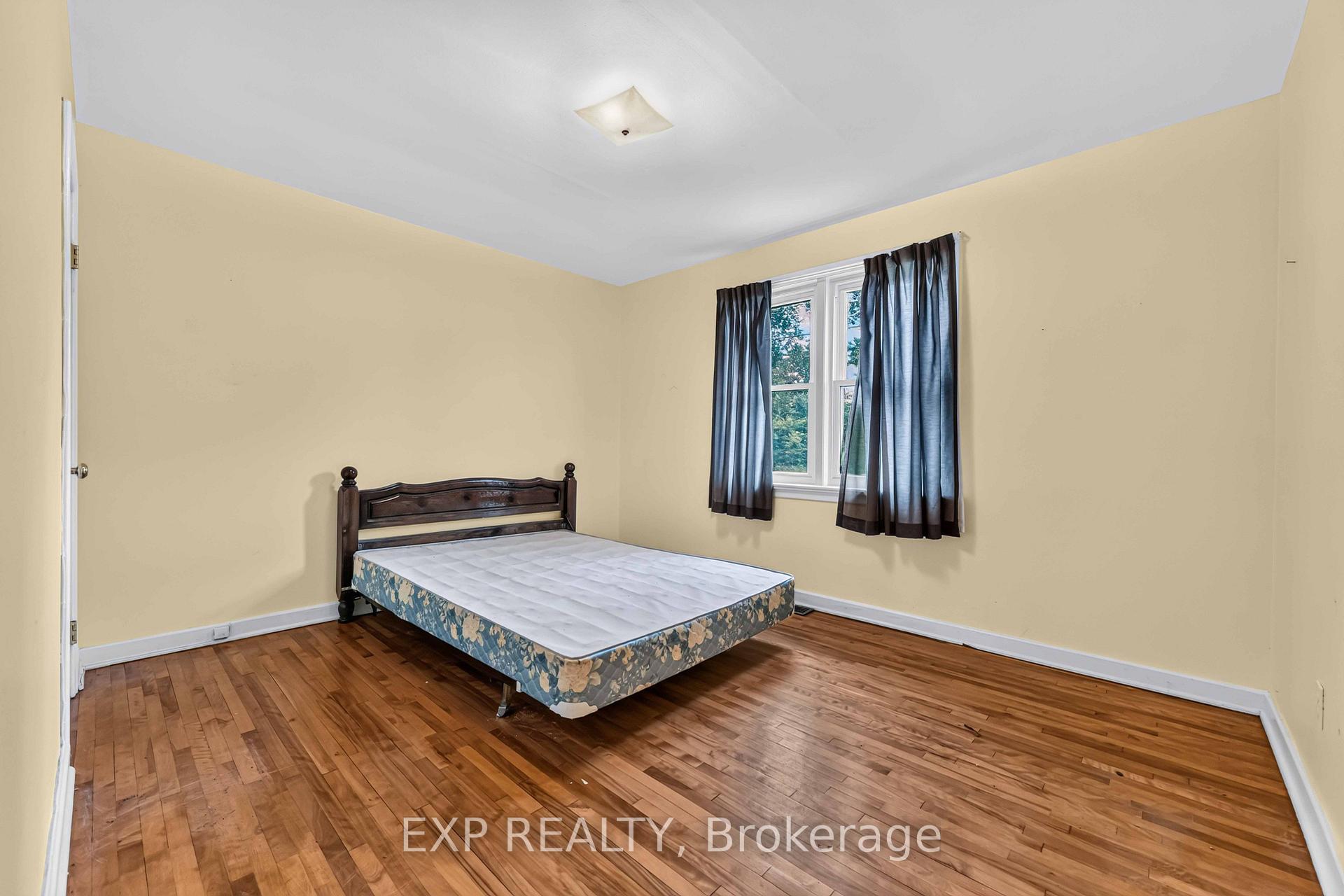 Photo 15 of 1613 Queensdale Avenue, Ottawa, Blossom Park/Kemp Park/Findlay Creek — HOMEH