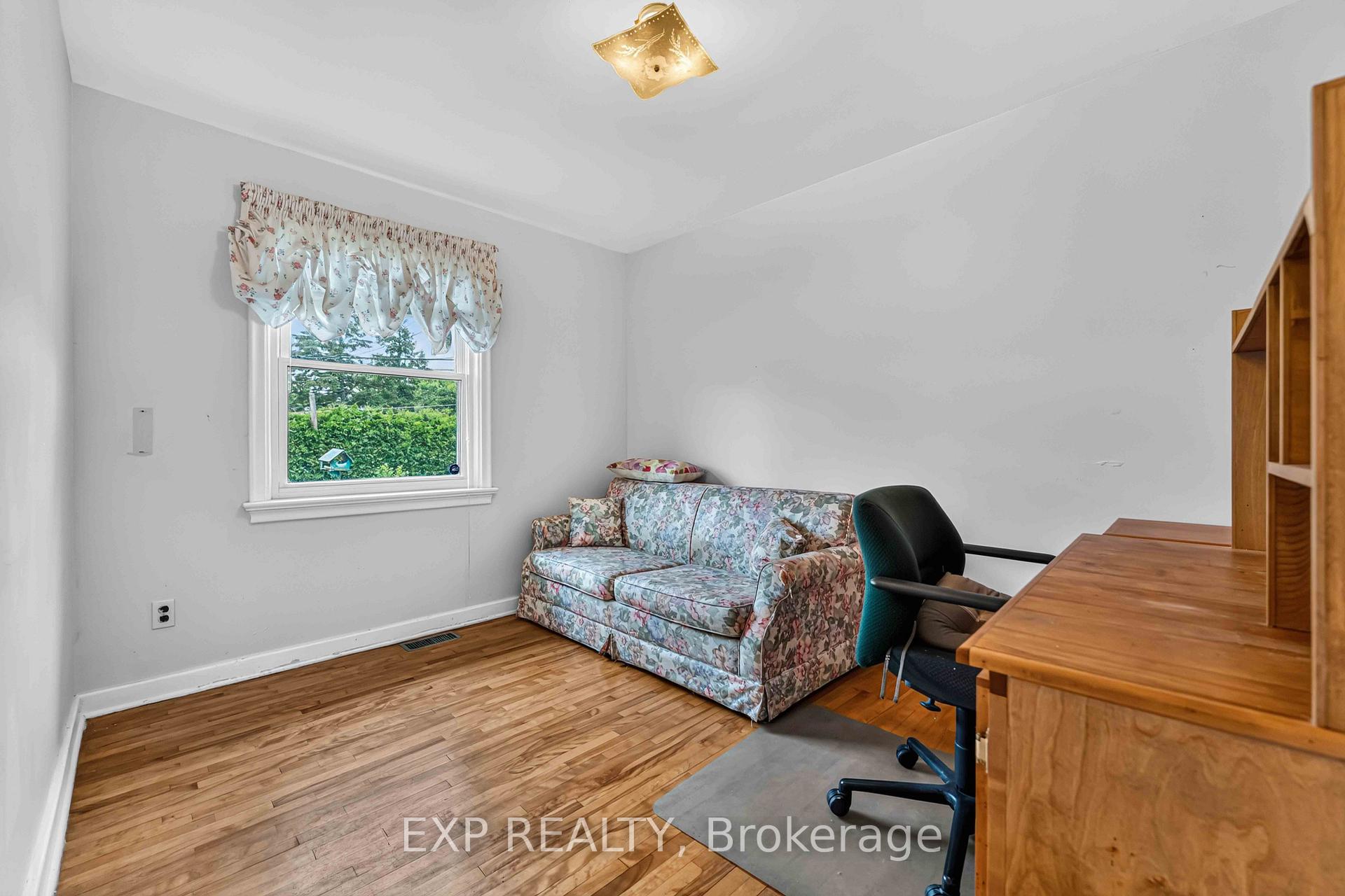 Photo 17 of 1613 Queensdale Avenue, Ottawa, Blossom Park/Kemp Park/Findlay Creek — HOMEH