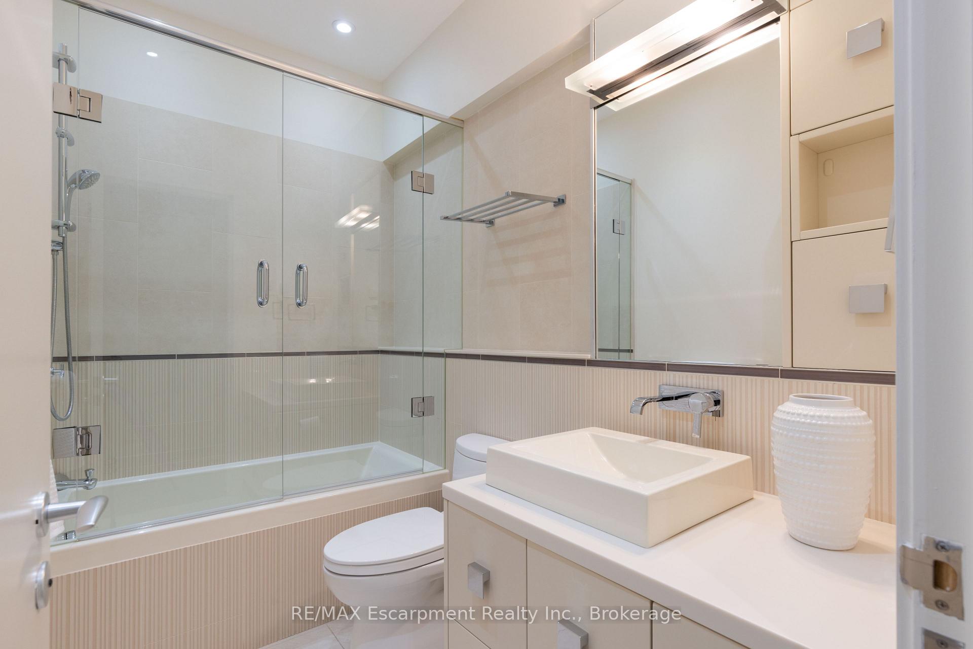 Photo 37 of 1540 Watersedge Road, Mississauga, Clarkson — HOMEH