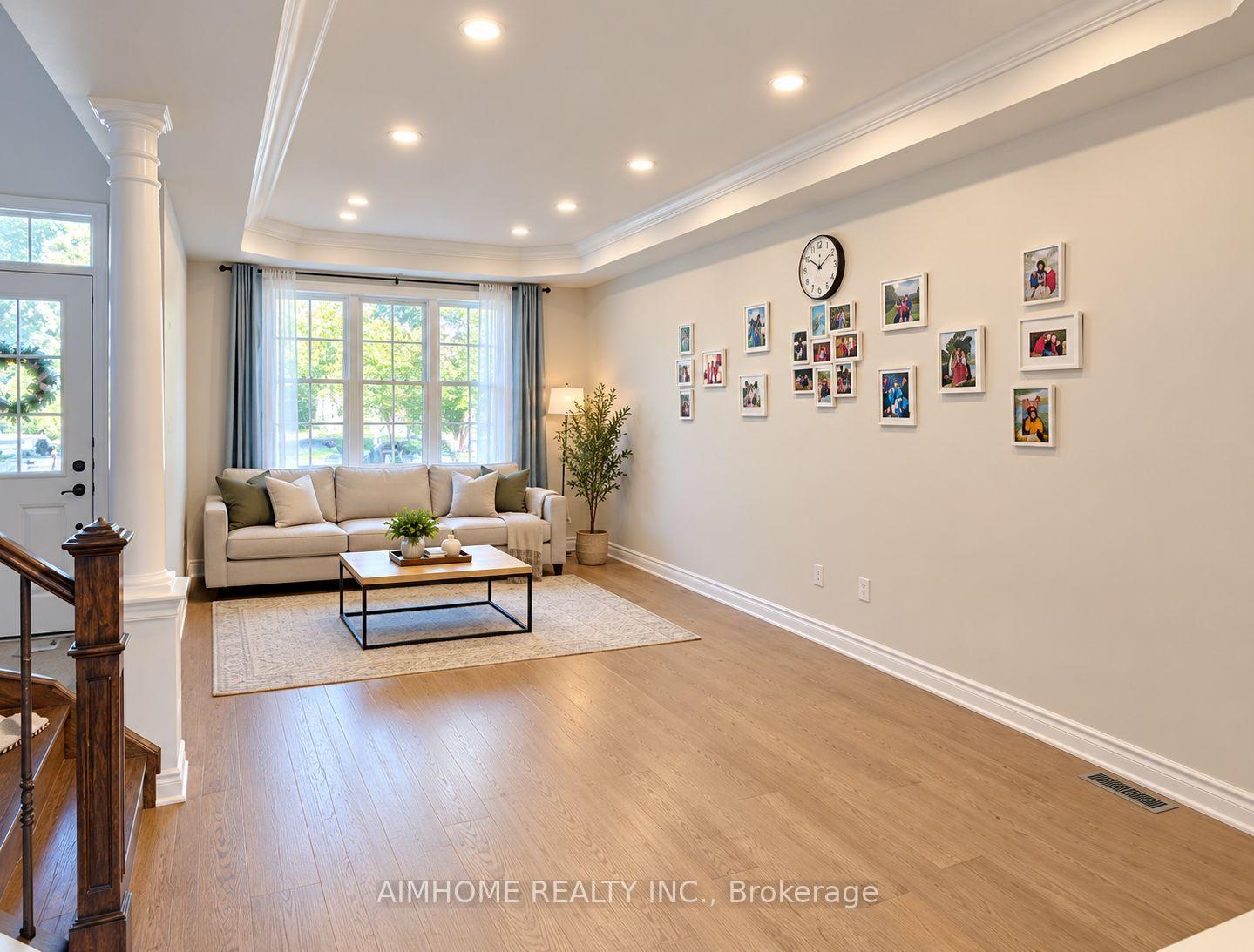 Photo 2 of 62 Lakespring Drive, Markham, Cachet — HOMEH