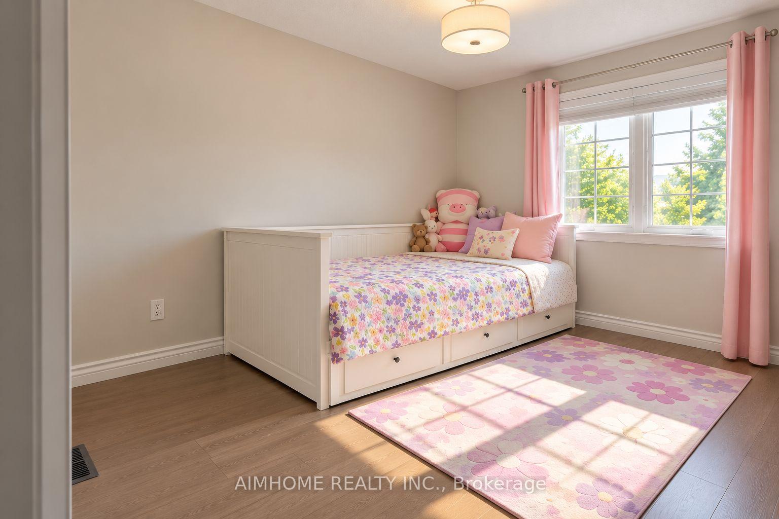 Photo 12 of 62 Lakespring Drive, Markham, Cachet — HOMEH