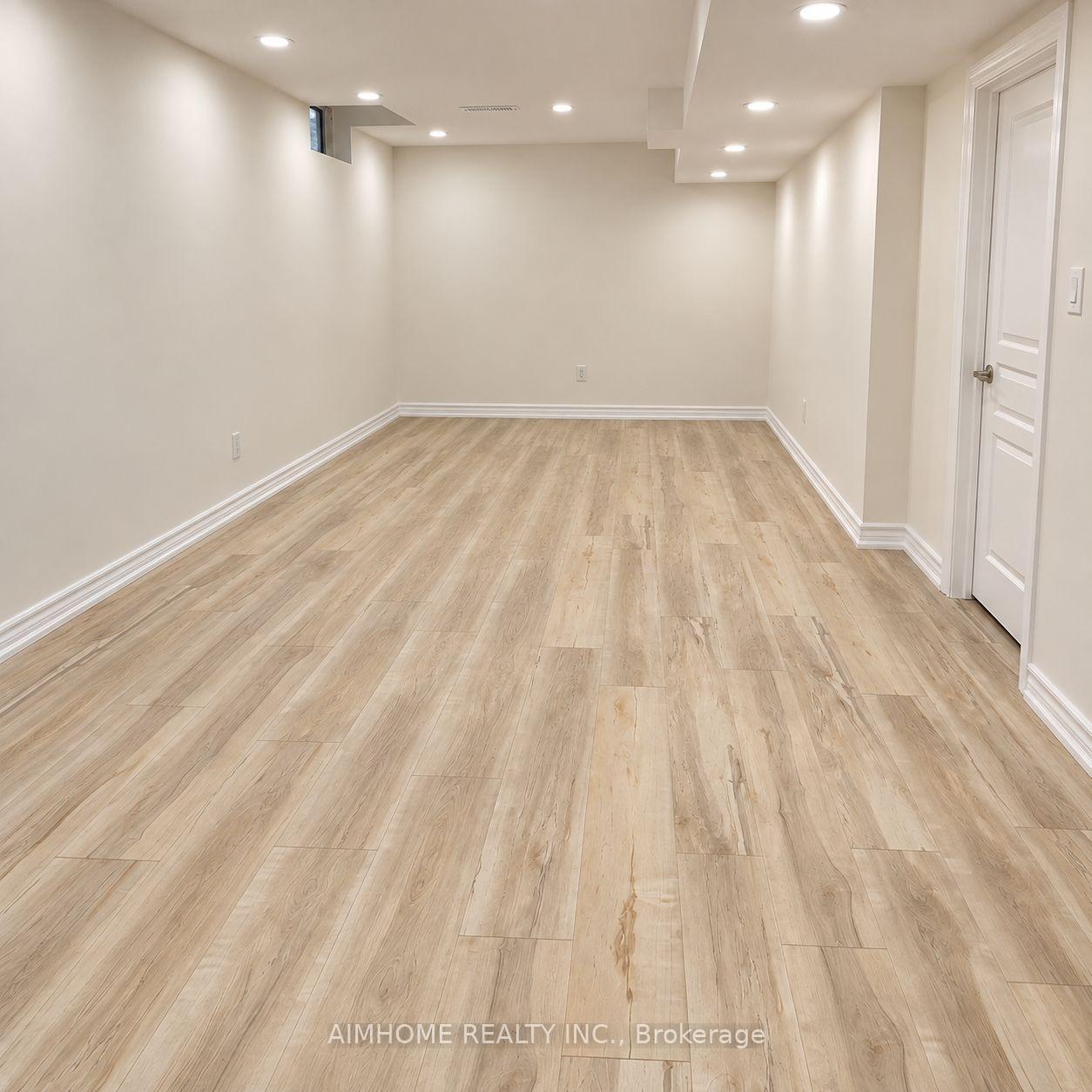Photo 16 of 62 Lakespring Drive, Markham, Cachet — HOMEH