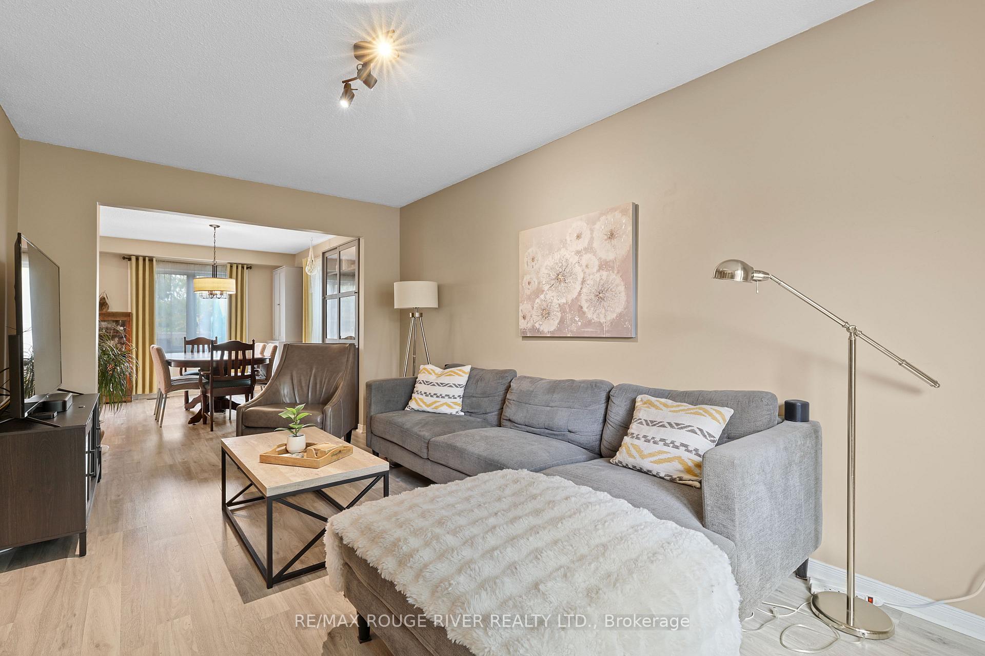 Photo 8 of 648 Cognac Crescent, Pickering, Amberlea — HOMEH