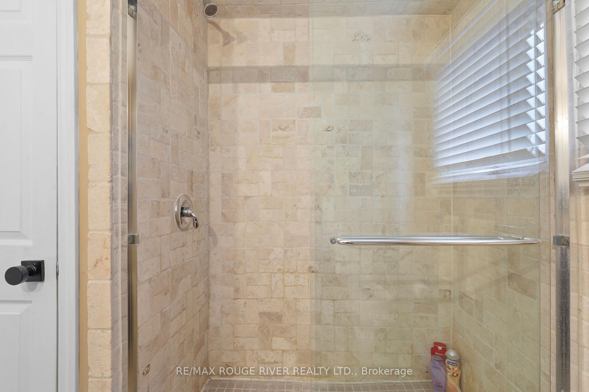 Photo 28 of 648 Cognac Crescent, Pickering, Amberlea — HOMEH