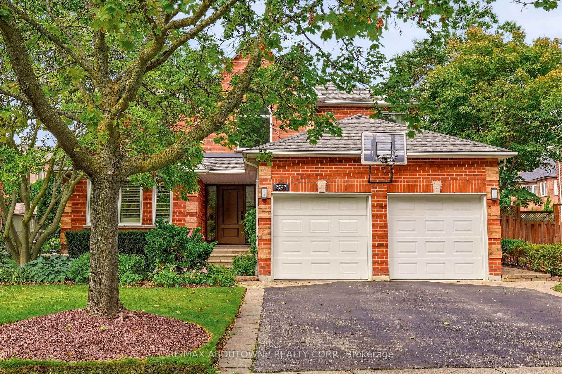 Photo 1 of 2747 Teak Crescent, Oakville, Clearview — HOMEH