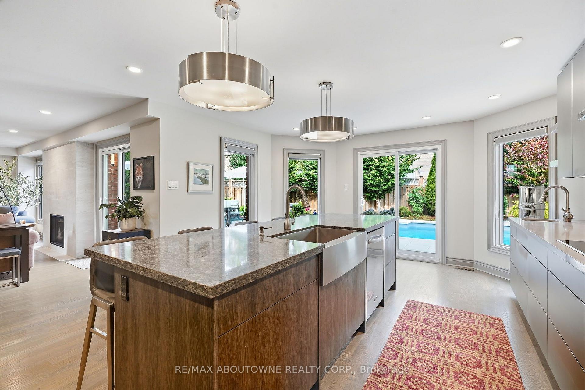 Photo 16 of 2747 Teak Crescent, Oakville, Clearview — HOMEH