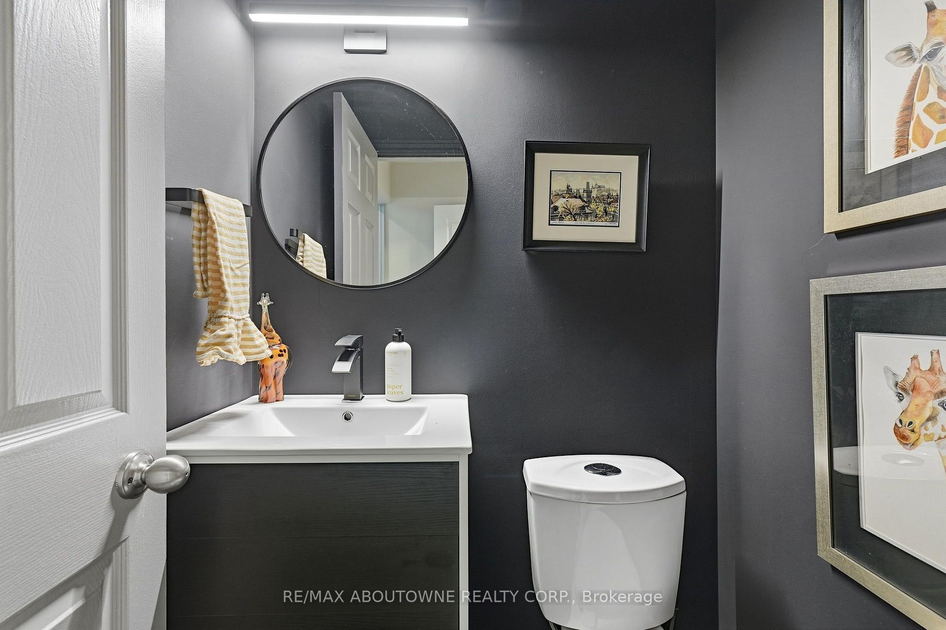 Photo 26 of 2747 Teak Crescent, Oakville, Clearview — HOMEH