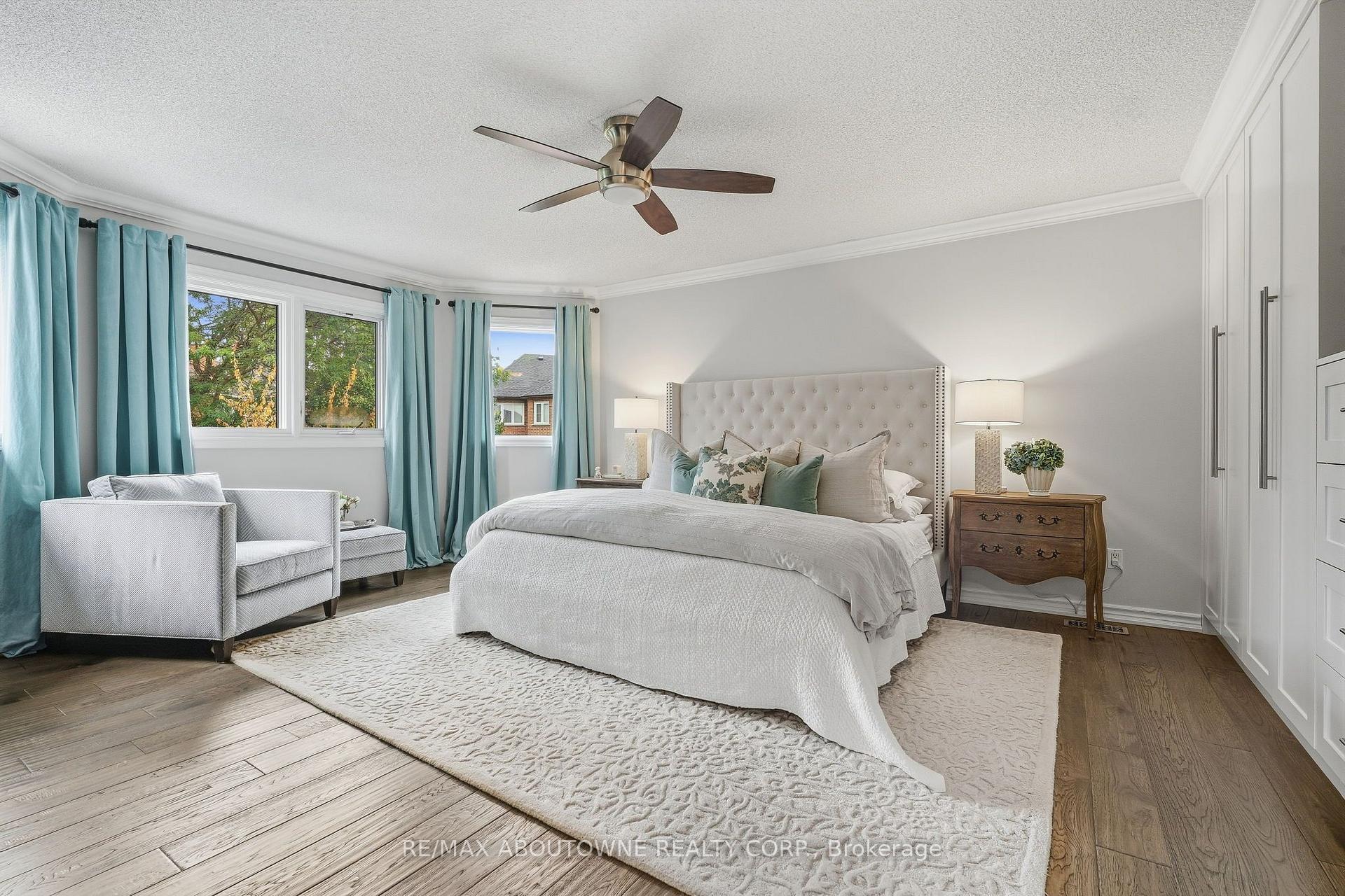 Photo 30 of 2747 Teak Crescent, Oakville, Clearview — HOMEH