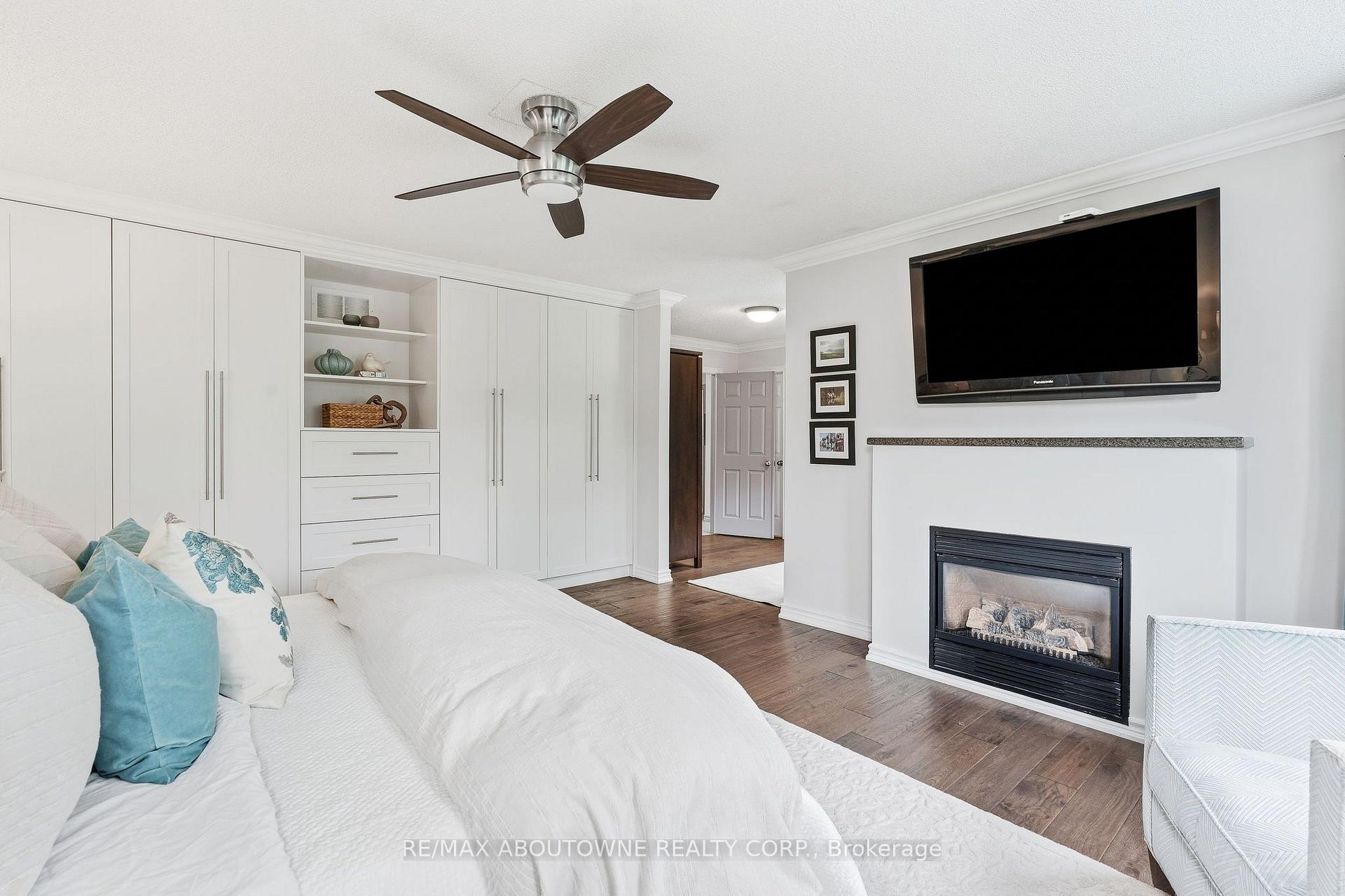 Photo 31 of 2747 Teak Crescent, Oakville, Clearview — HOMEH