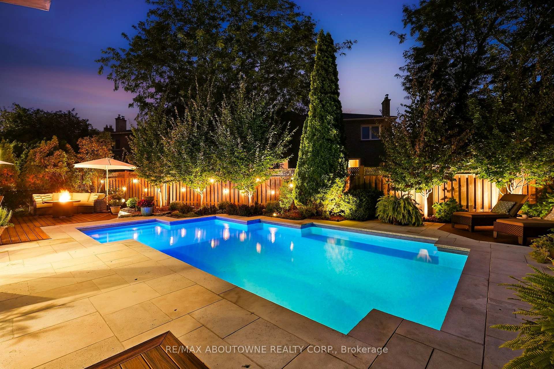 Photo 49 of 2747 Teak Crescent, Oakville, Clearview — HOMEH